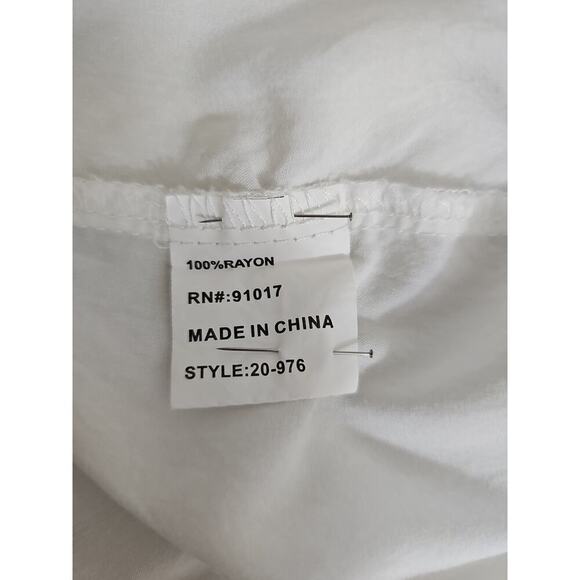 Solitaire ~Woman Size M~ White/Pink Top Sleeveless Embroidered Boho. - Picture 9 of 13